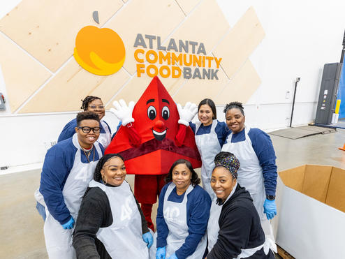 A group of Delta people volunteered at the Atlanta Community Food Bank on Feb. 7.